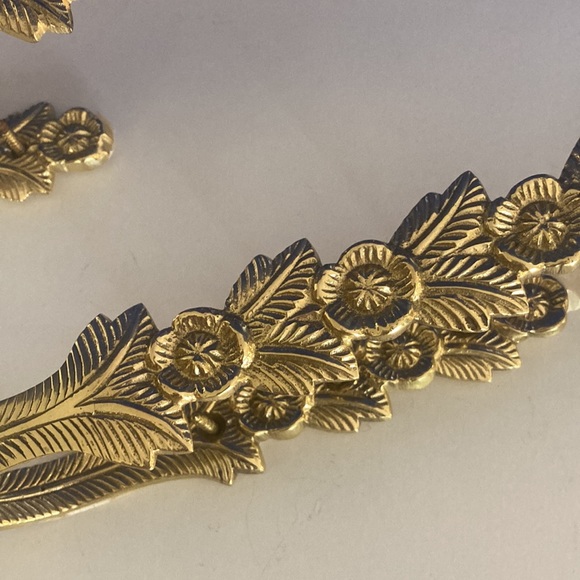 LARGE SOLID BRASS PAIR OF CURTAINS TIEBACKS - Picture 4 of 9